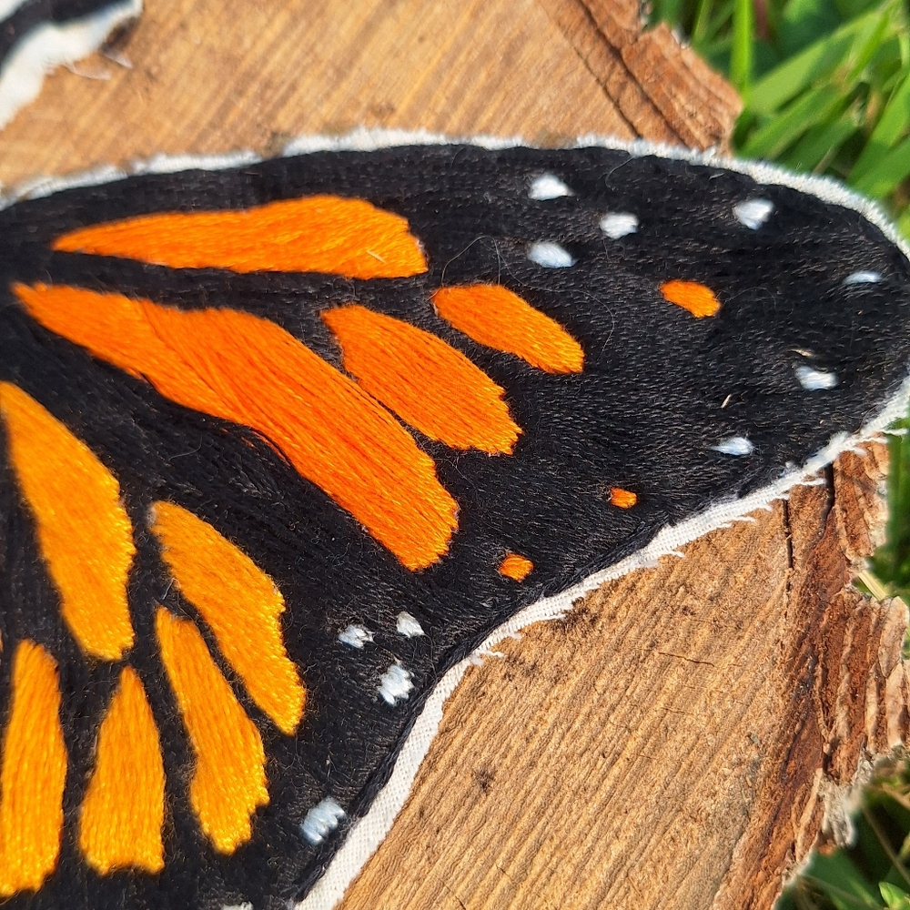 Monarch Buttefly Patch - Picture 2 of 2